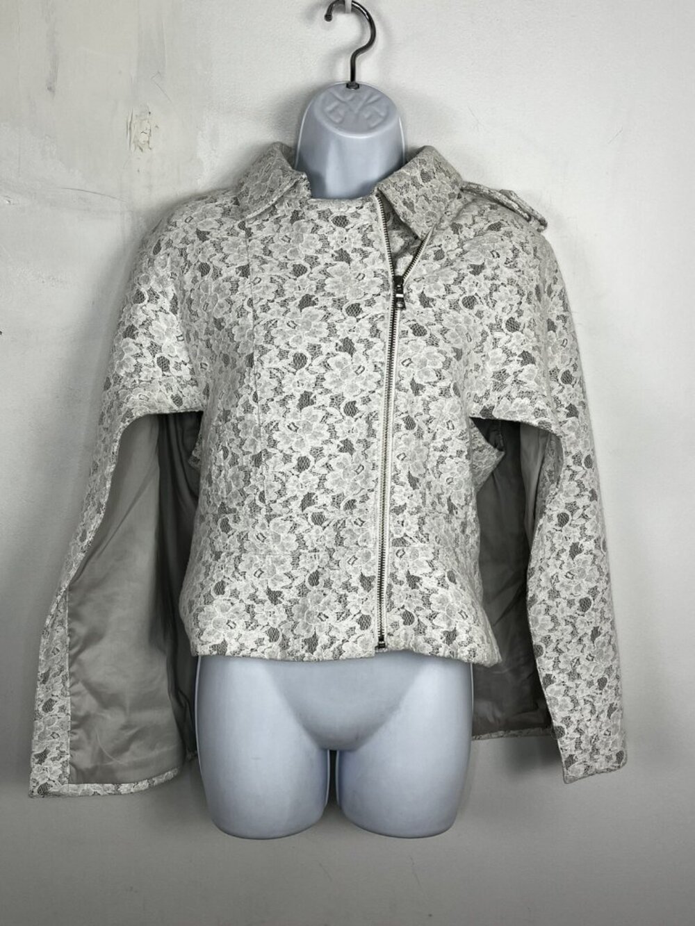 BCBG Maxazria Cape Jacket sz M White Gray Floral Soft Grunge Whimsigoth NEW